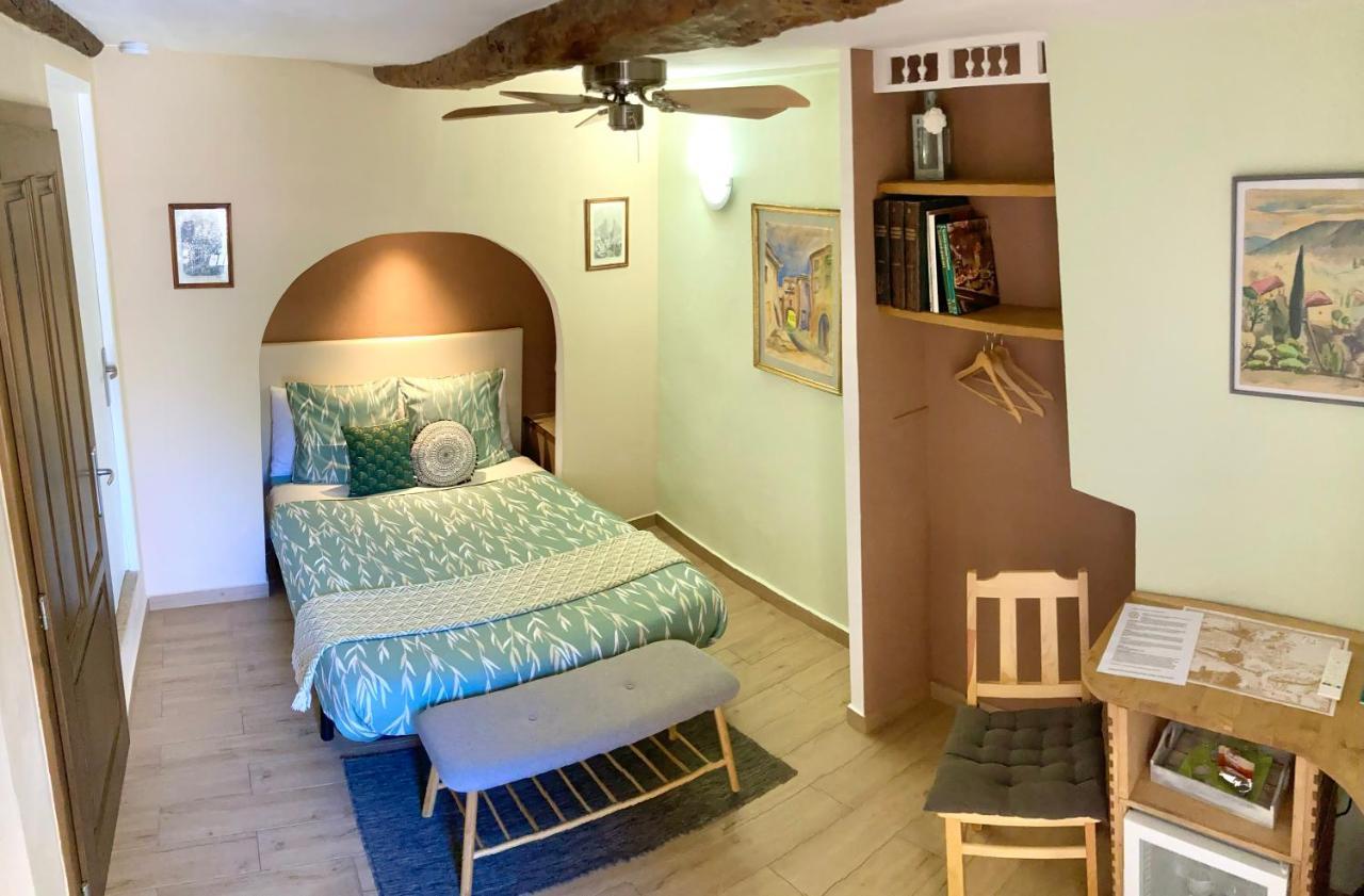 Lou Mistral Hotel Moustiers-Sainte-Marie Buitenkant foto