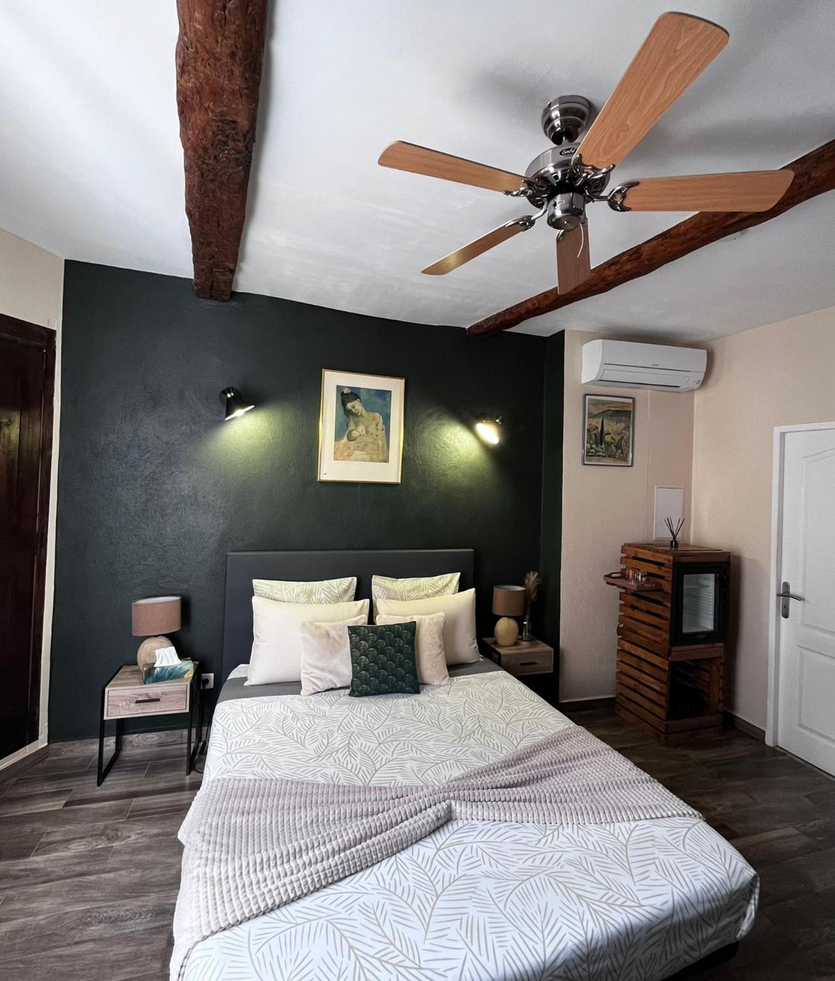 Lou Mistral Hotel Moustiers-Sainte-Marie Buitenkant foto