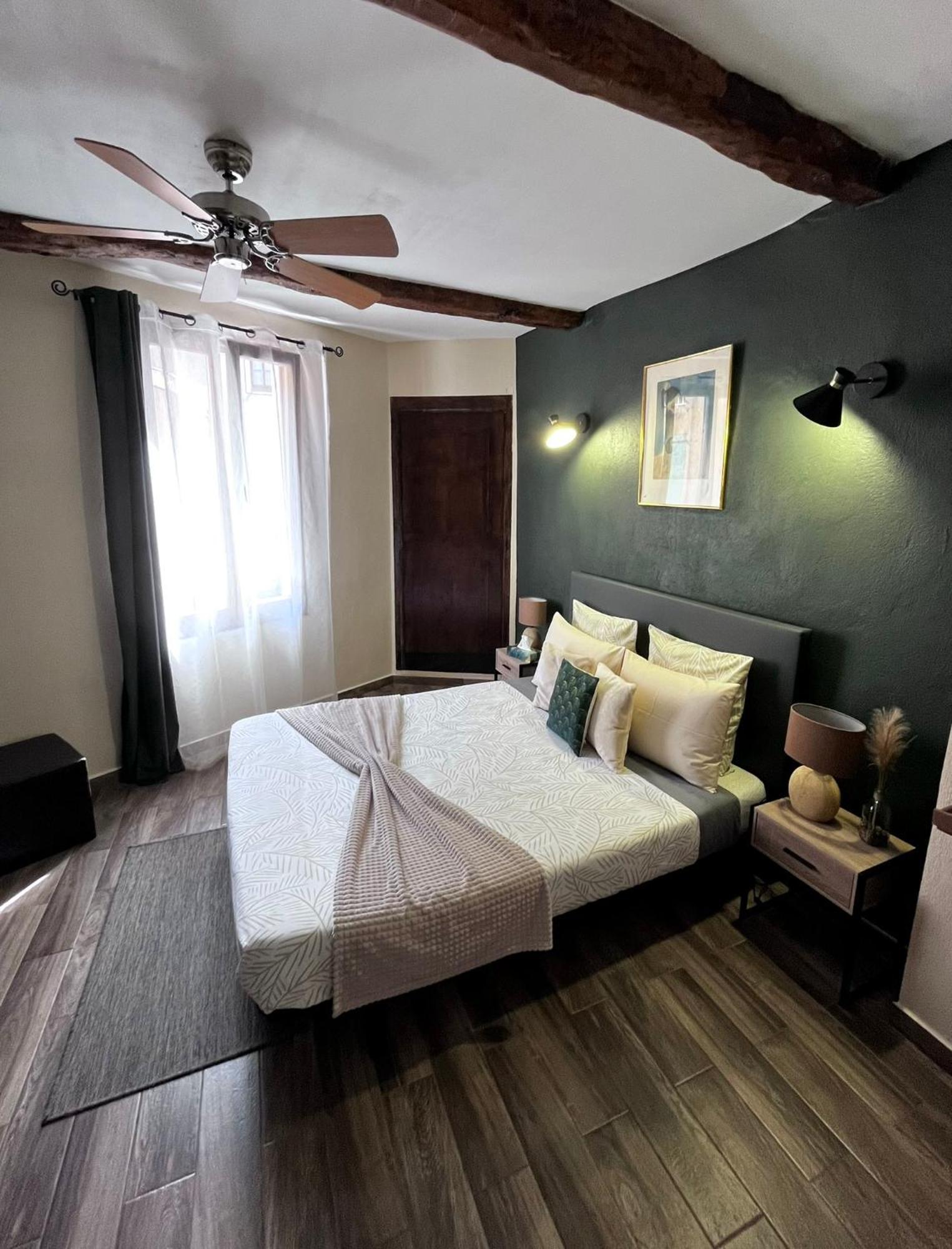 Lou Mistral Hotel Moustiers-Sainte-Marie Buitenkant foto