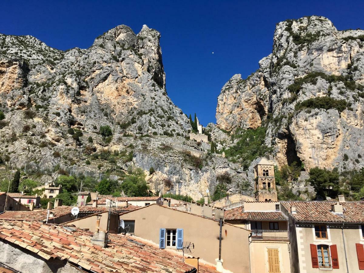 Lou Mistral Hotel Moustiers-Sainte-Marie Buitenkant foto
